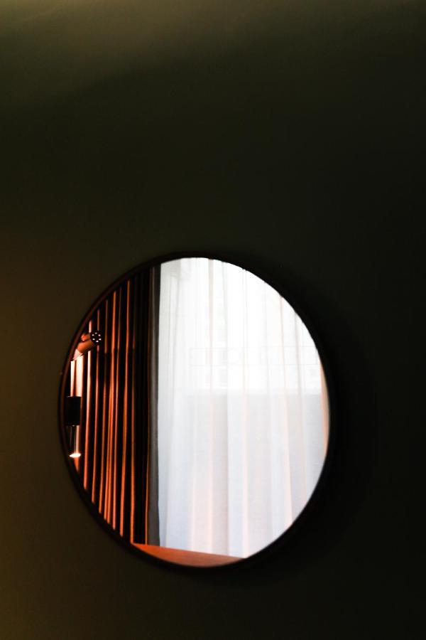 Le Hotel *