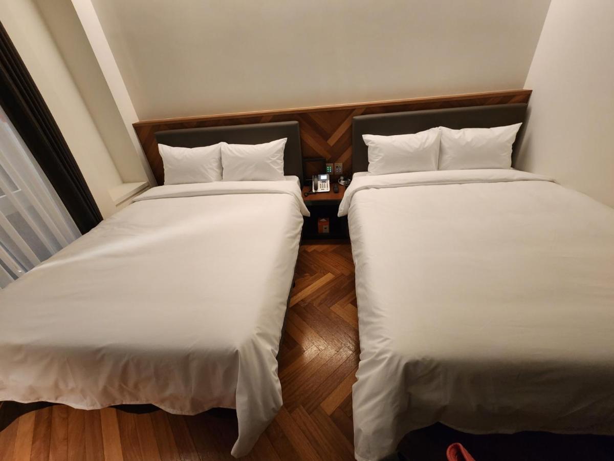 Le Hotel