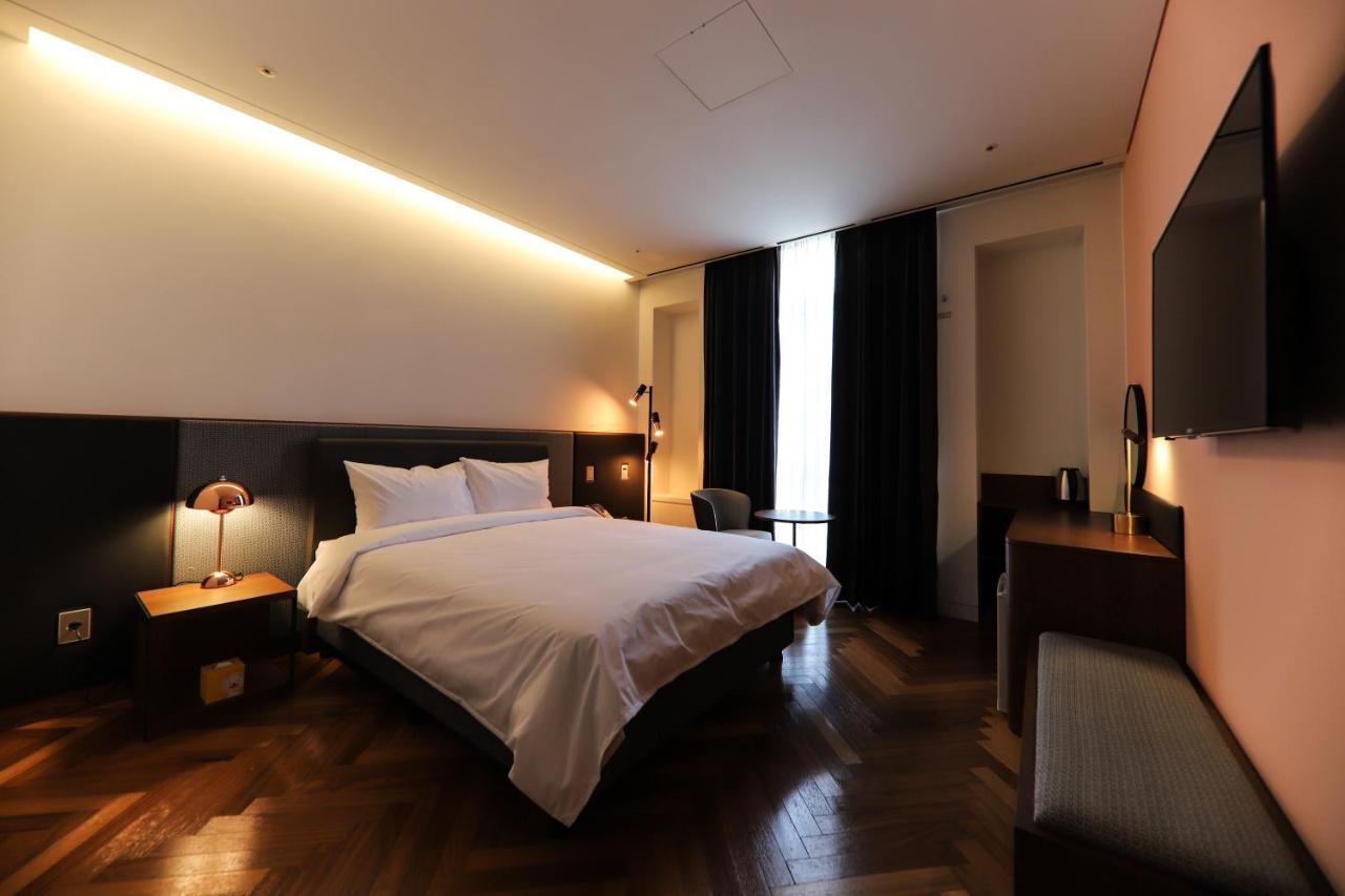 Le Hotel