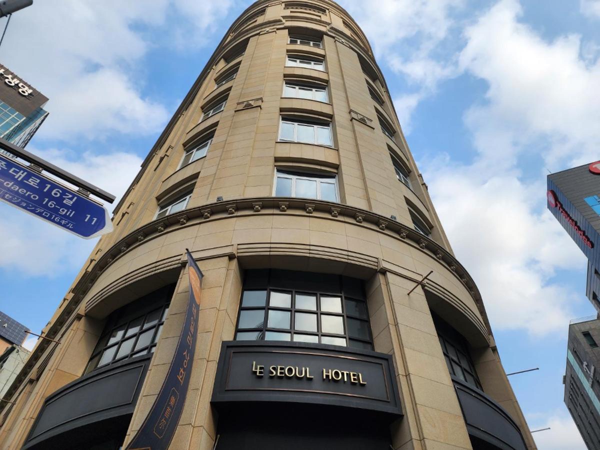 Hotel Le *