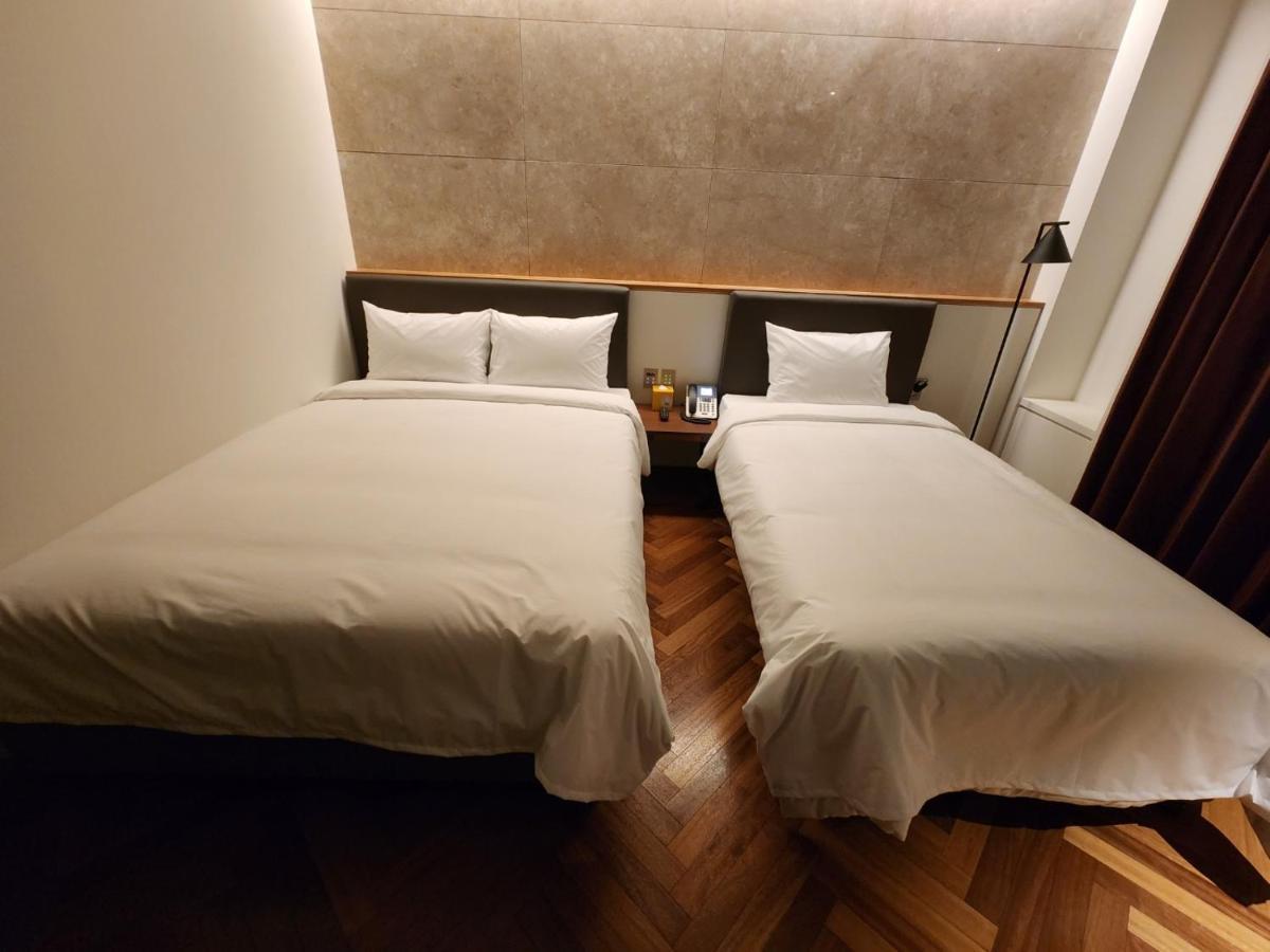 Le Hotel