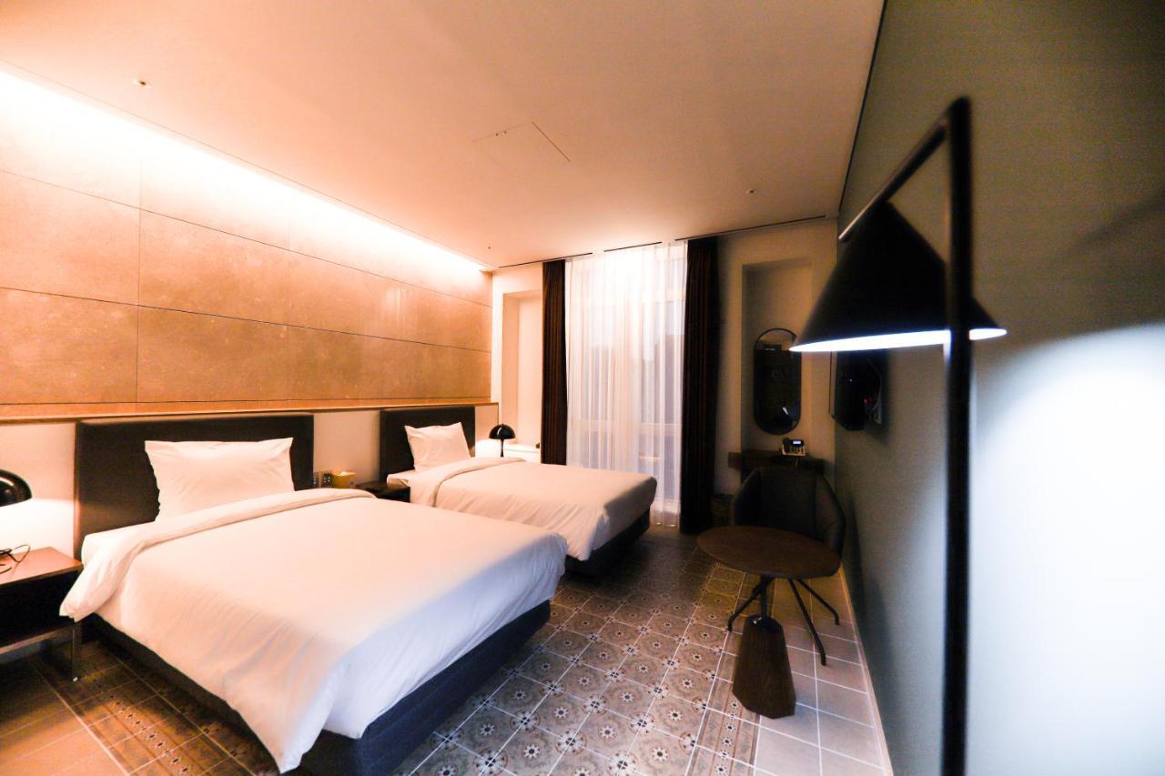 Le Hotel